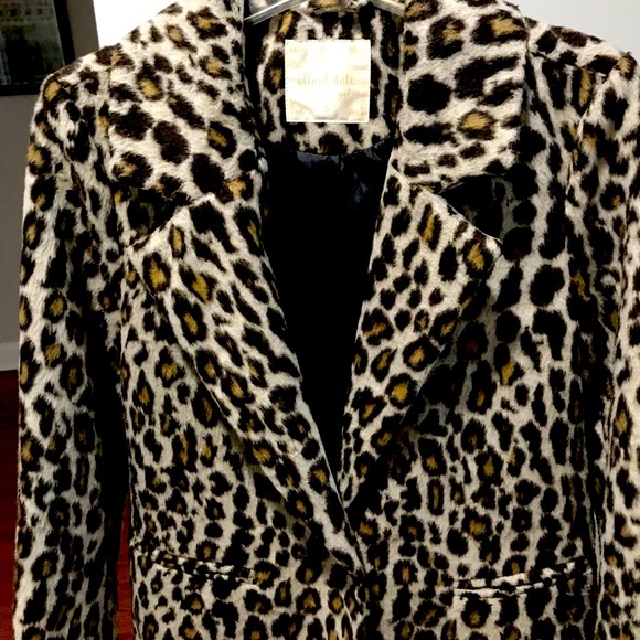 Altar’d State leopard coat - Picture 4 of 9